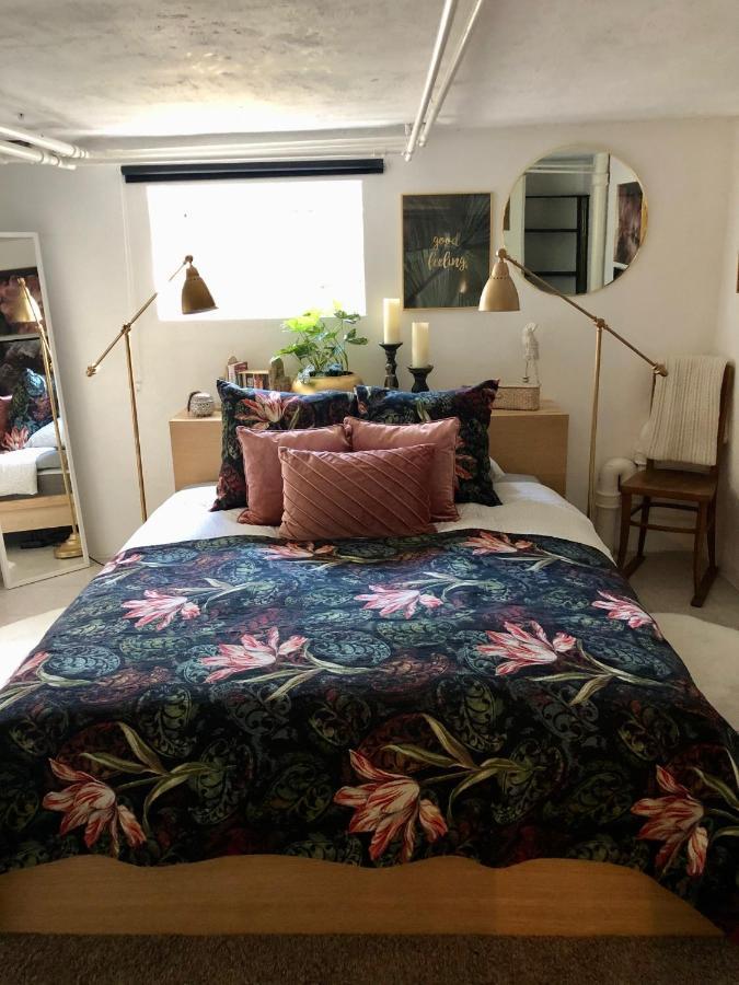 Suite Apartment With Garden And All Amenities Malmo Exterior photo